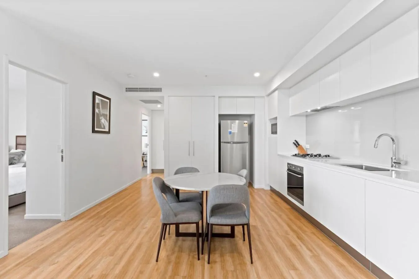 Stunning Ocean Views 2 Bedroom Apartment Gold Coast