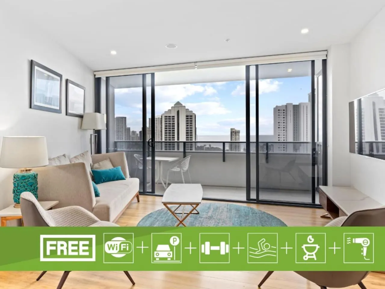 Stunning Ocean Views 2 Bedroom Apartment Gold Coast